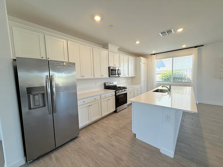 4594 Duckhawk Cir — Photo 16