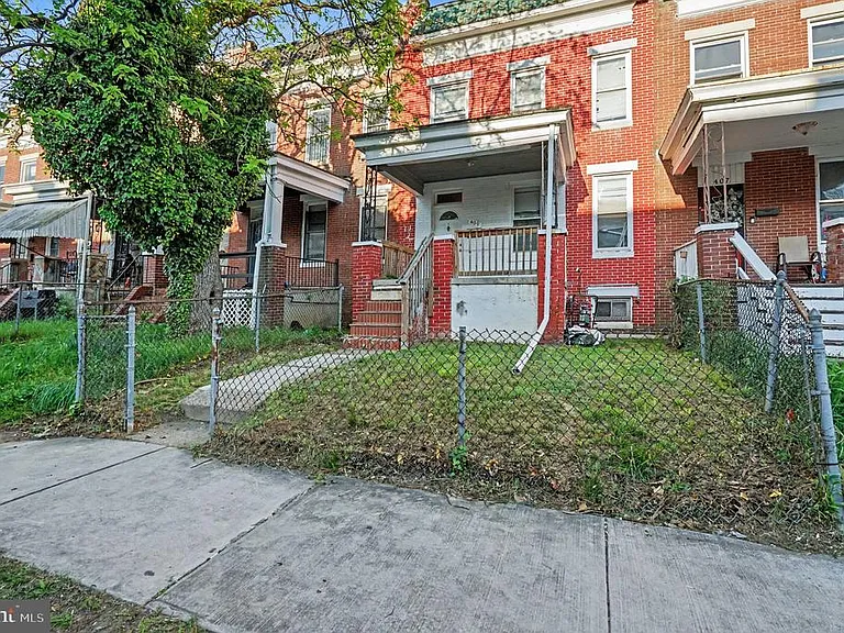 409 N Edgewood St — Photo 2