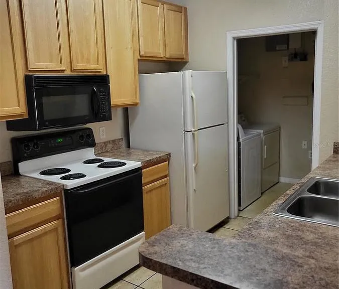 10213 Courtney Palms Blvd #303 — Photo 14