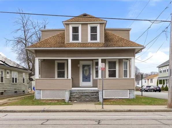 1880 Smith St, North Providence, RI 02911