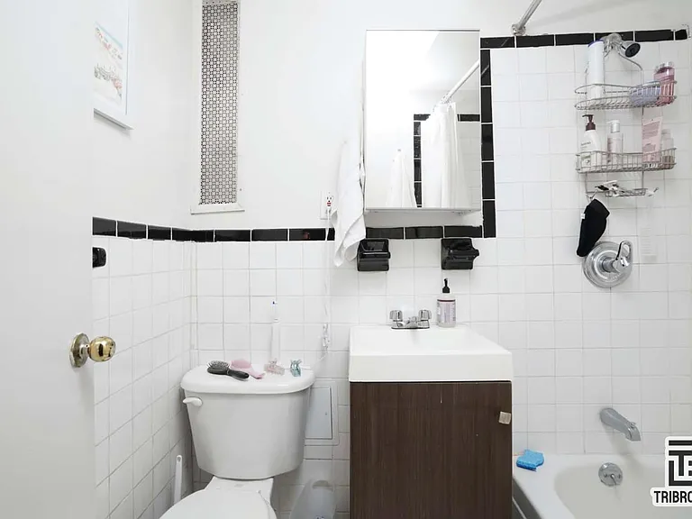 99 Avenue C #3A — Photo 8