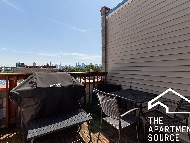 2029 W Division St #PENTHOUSE — Photo 25