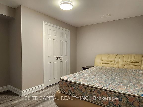 3rd image of 231 Valleymede Dr