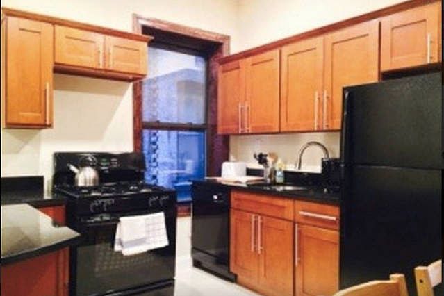 1st image of 475 Lenox Ave Frnt 2