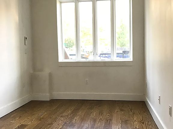 4th image of 161 Winthrop St #1F