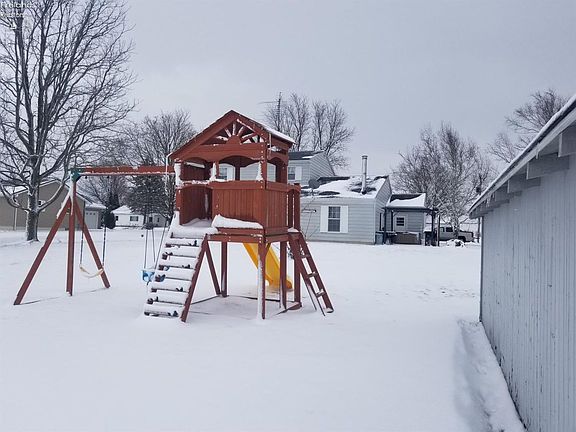 2nd image of 2307 E County Road 50