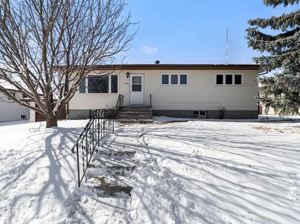 4926 E 49th St, Sedgewick, AB T0B 4C0