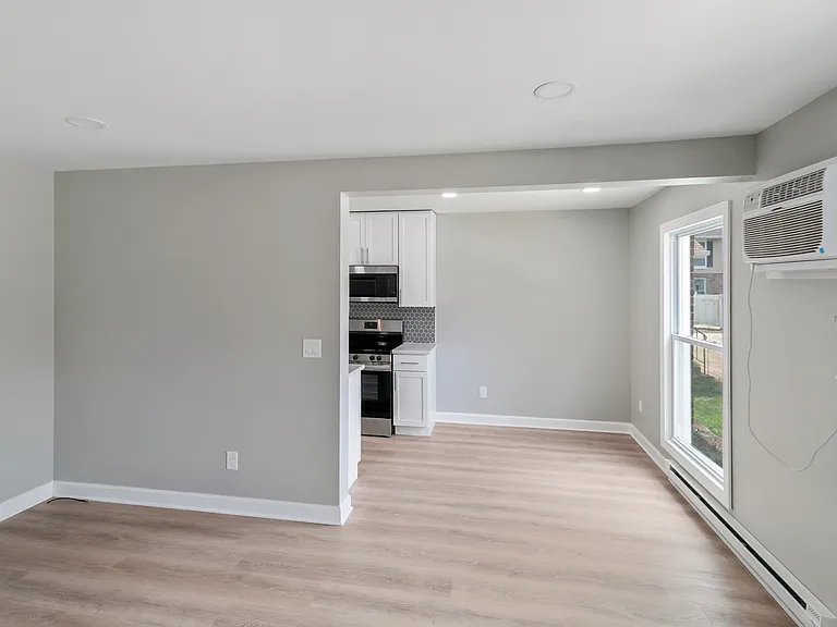 405 E Reed St #9 — Photo 6