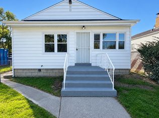 582 Hamlin St, Gary, IN 46406