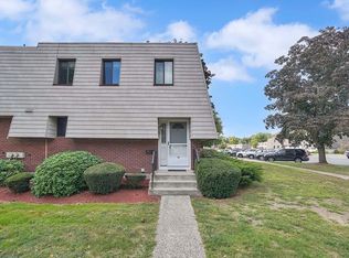 71 Beekman Dr #71, Agawam, MA 01001