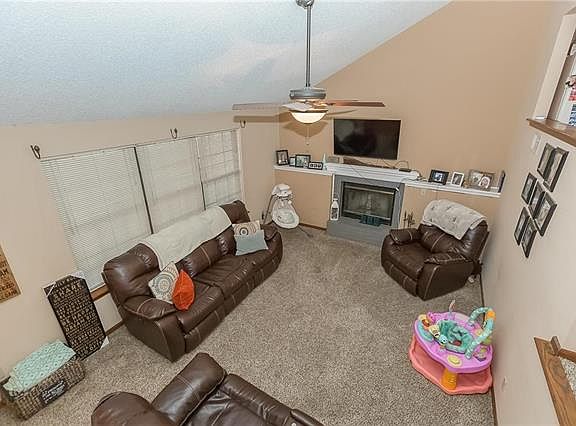 3rd image of 6531 NW Sioux Dr