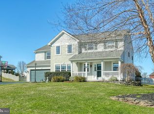 2560 Admire Springs Dr, Dover, PA 17315