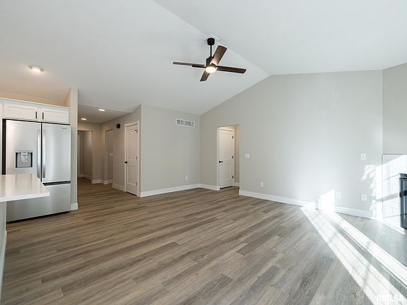 4th image of 3716 W Eagle Point Dr