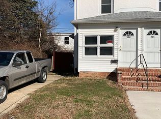 304 5th St, New Castle, DE 19720