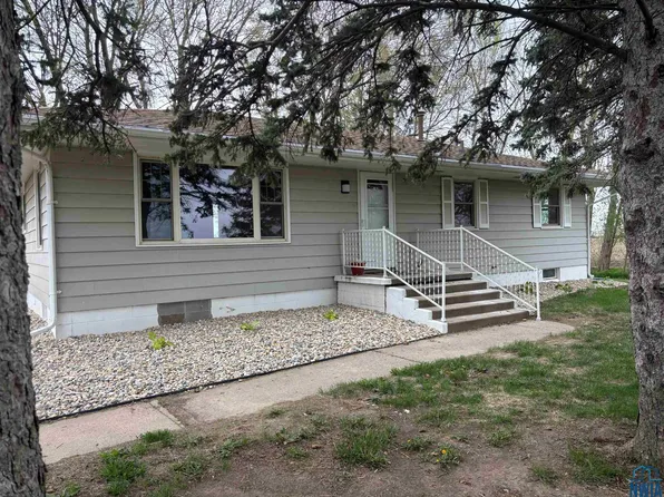 2395 Port Neal Rd, Sergeant Bluff, IA 51054