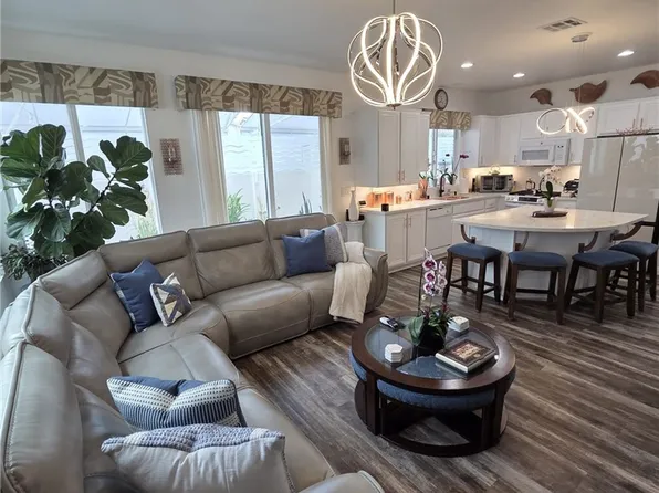 12438 Sonoma Dr, Pacoima, CA 91331