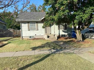 105 W 18th St, Hays, KS 67601