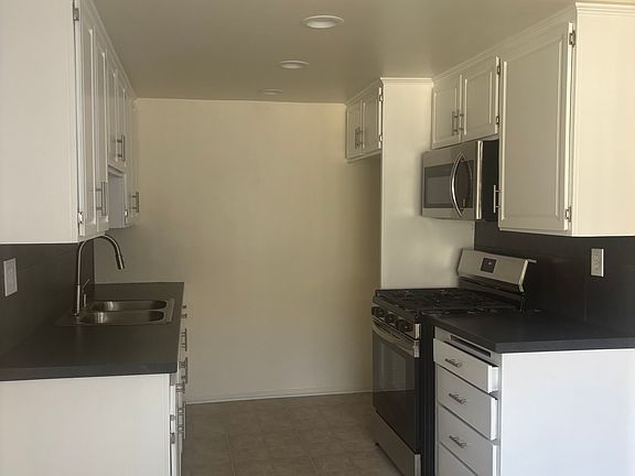 2nd image of 508 W 37th St #8