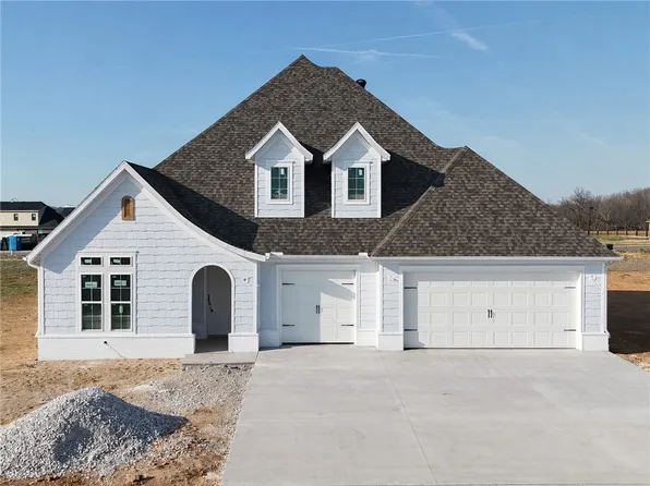 6590 County Ave, Springdale, AR 72762