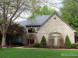 52755 Wickersham Dr, Shelby Township, MI 48315