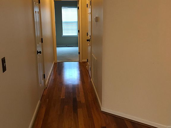 5th image of 203 Buist Ave