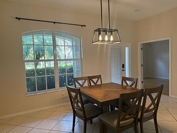 3rd image of 510 Bella Vista Dr