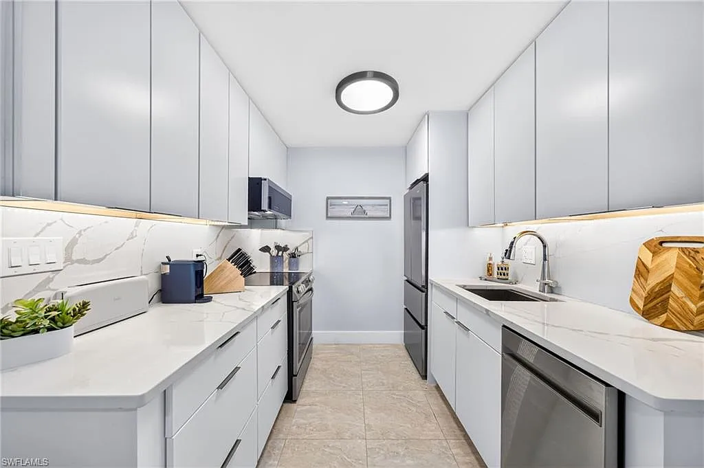 1417 Chesapeake Ave — Photo 4