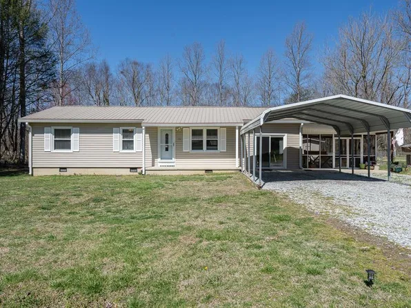 156 Creekside Dr, Murphy, NC 28906