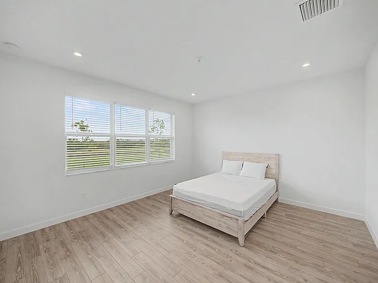 9140 SW Remy Ln — Photo 9
