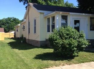 307 N Sangamon St, Lincoln, IL 62656