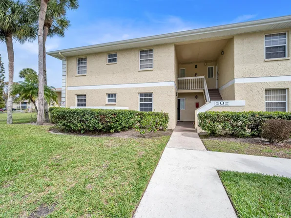 1552 SE Royal Green Circle #O-103, Port St Lucie, FL 34952