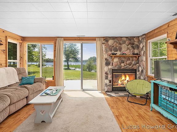 4th image of 10727 Riverview Dr