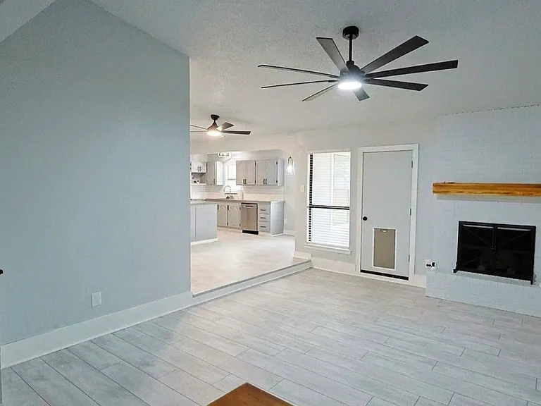 1710 Bob White Ct — Photo 1