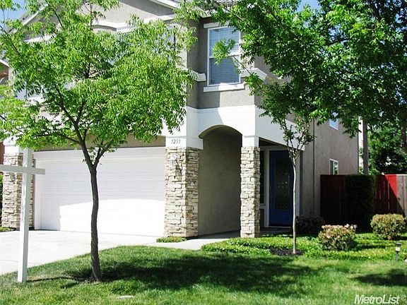2nd image of 3253 English Oak Cir