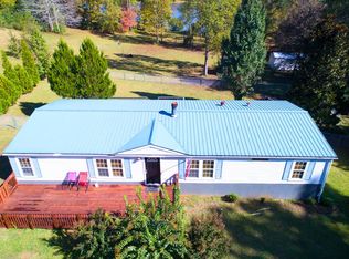 60 Rock Springs Lake Dr, Carrollton, GA 30116