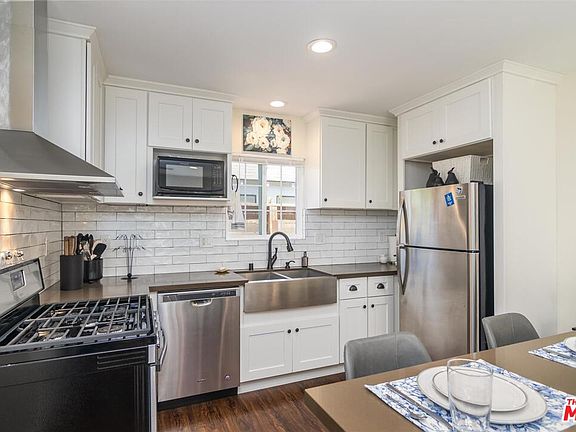 3rd image of 4022 Brunswick Ave