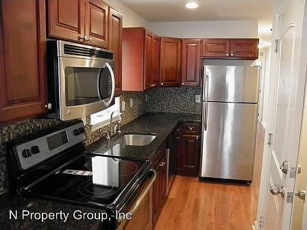 3rd image of 2353 N Park Ave #A