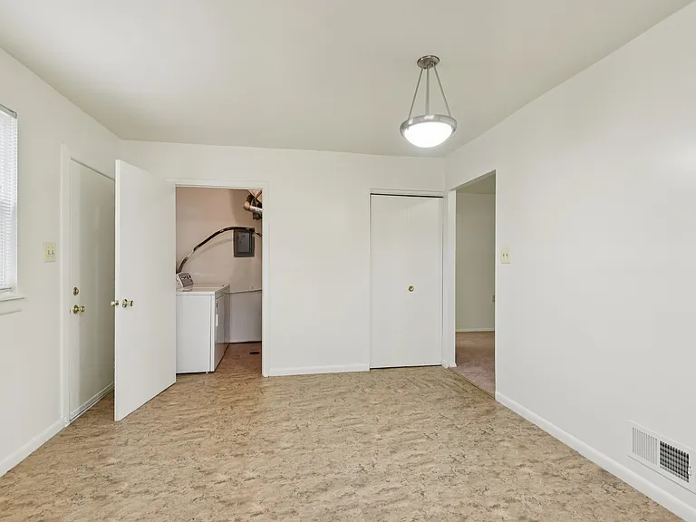 Howard Hills Rental Townhomes and Duplexes — Photo 131