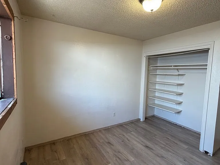 2437 Garden Ave — Photo 4