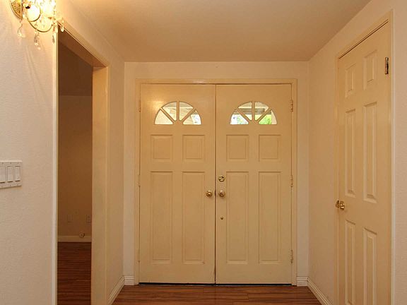 4th image of 5434 Cromer Pl