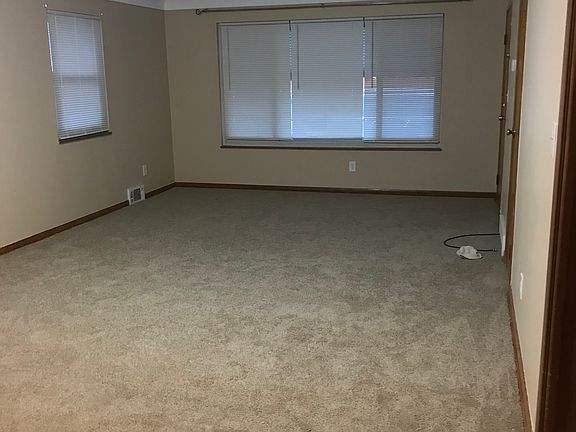 2nd image of 6624 Beverly Dr