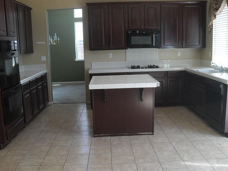 2nd image of 8572 Derwood Ct