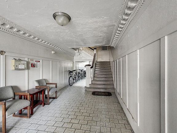 3rd image of 1645 Golden Gate Ave APT 2