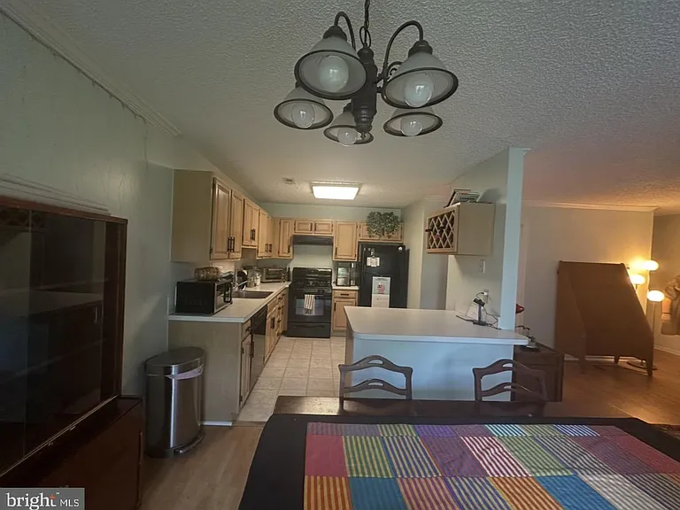 909 Eagles Chase Dr — Photo 9