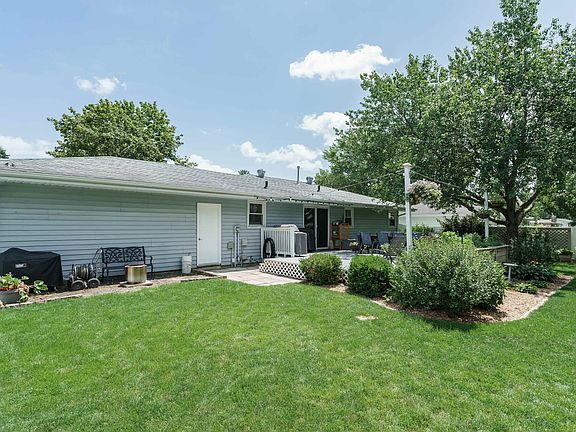 4th image of 1147 Ontario Dr
