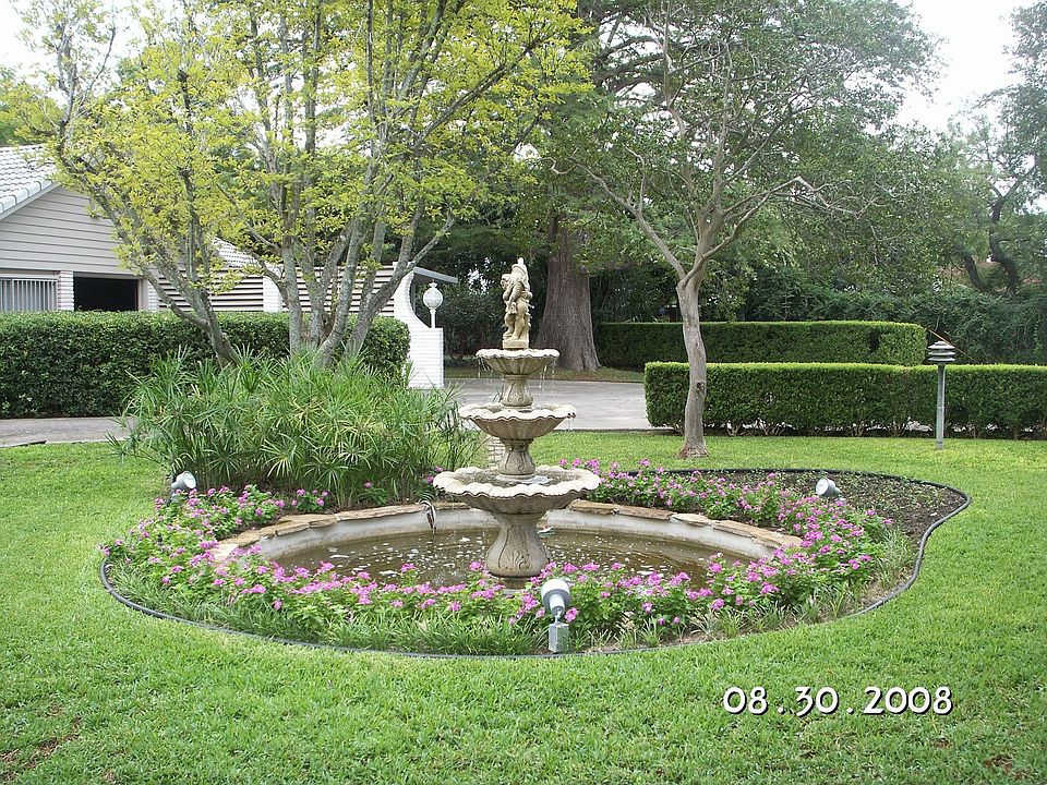 1st image of 128 Lou Jon Cir