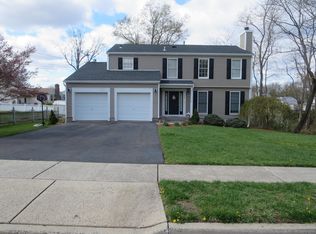 364 Dryden St, Piscataway, NJ 08854