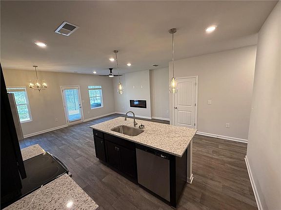 5th image of 113 Meadowview Dr