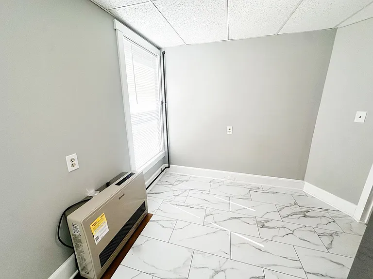 320 Lowell St #2 — Photo 5