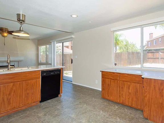 5th image of 1855 Rosemont Cir